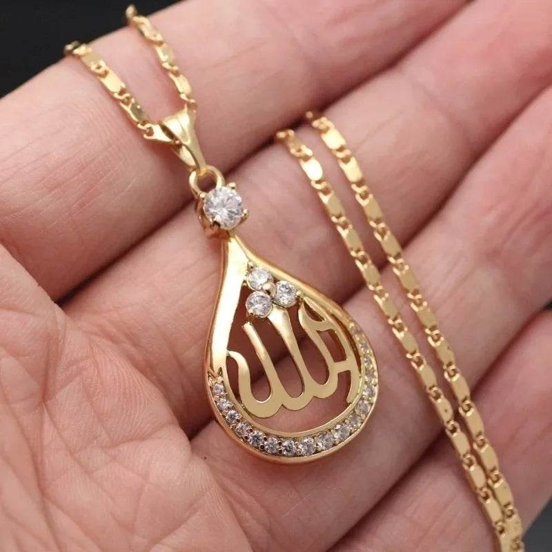 EMESA HOME Gold Color Pendant Necklace – Women’s Fashion Jewelry Gift, Trendy Round Pendant on Snake Chain 17-Gold