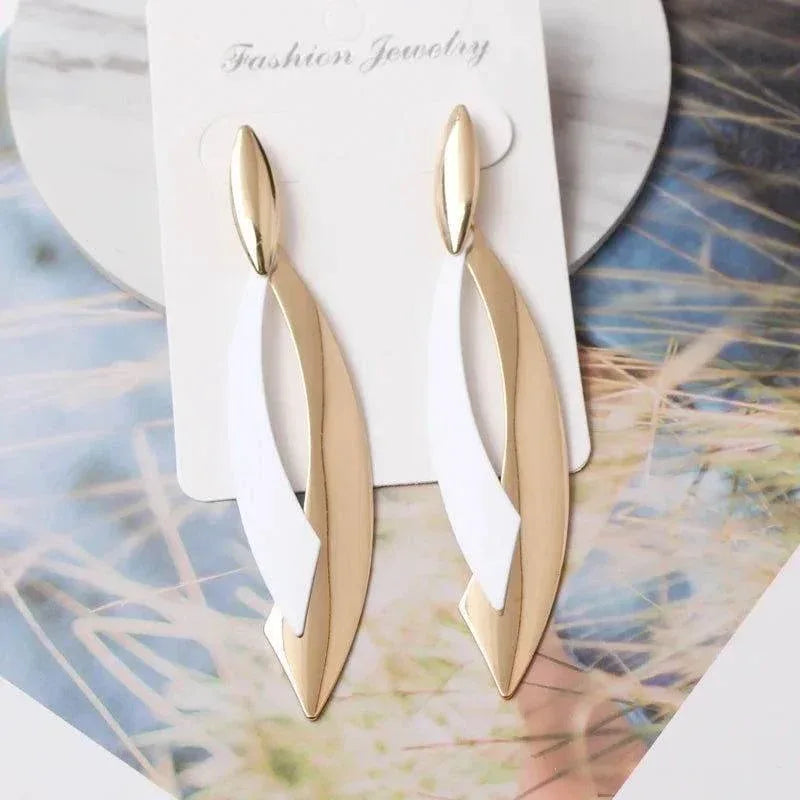 EMESA HOME European Geometric Leaf Drop Earrings for Women - Long Brincos in Smooth Green and Red - Perfect Party Jewelry Gift - EMESA HOME™