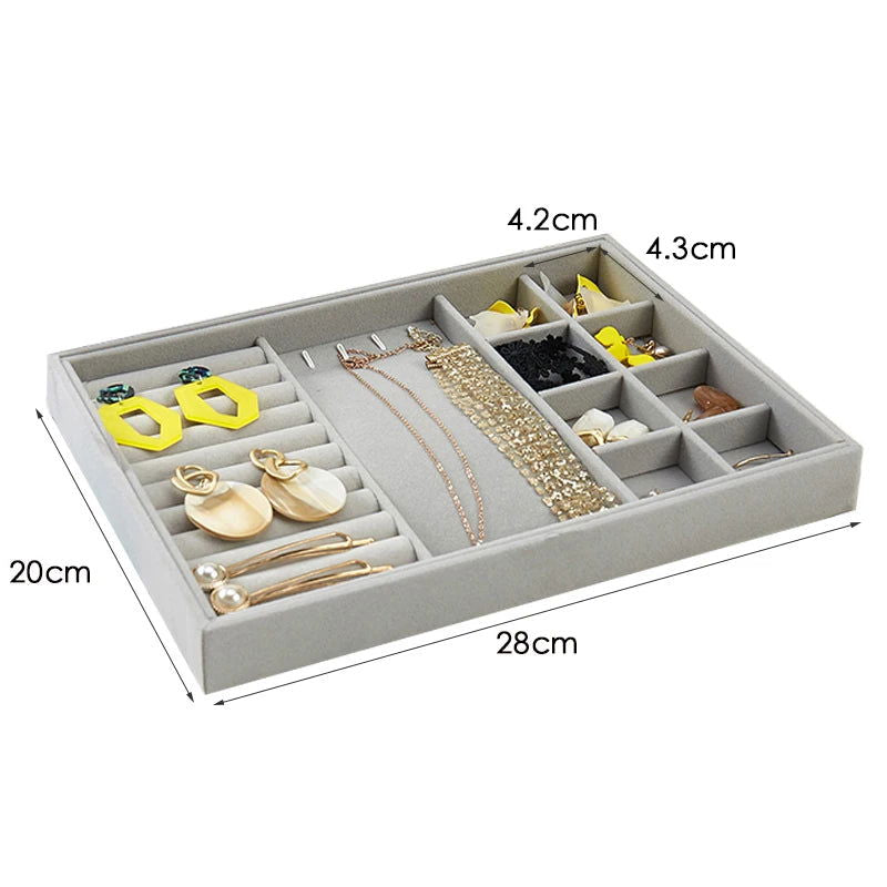 "EMESA HOME Fashion Velvet Jewelry Organizer: Portable and Stylish Storage Solution for Rings, Earrings, and More" - Emesa Home