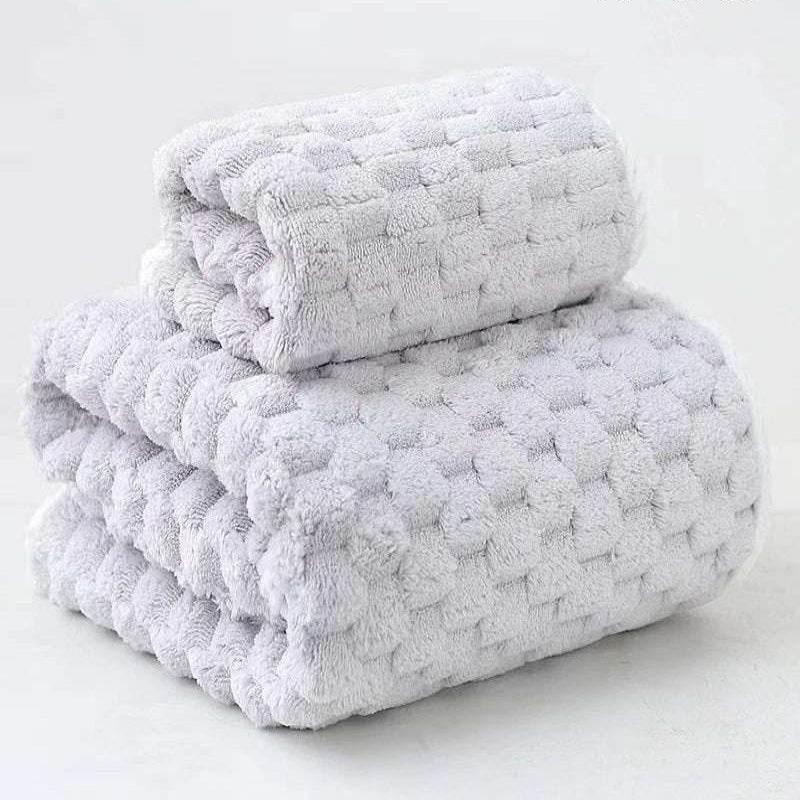 EMESA HOME Bamboo Charcoal Coral Velvet Bath Towel – Thickened, Super Absorbent & Quick-Drying for Bathroom Use - EMESA HOME™