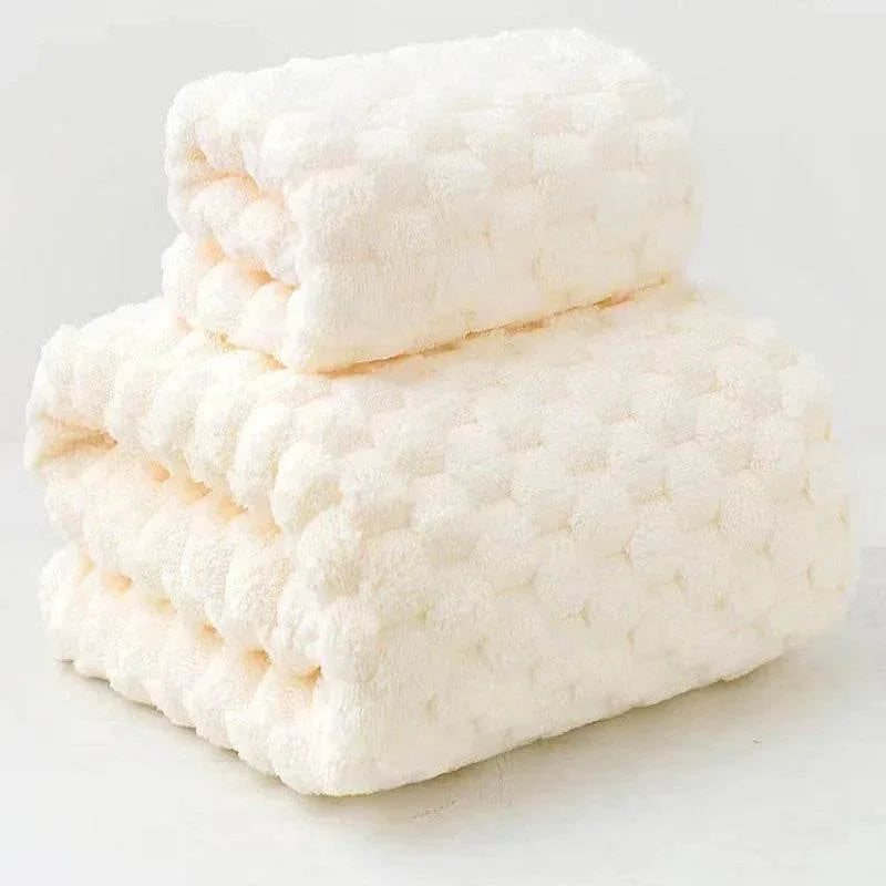 EMESA HOME Bamboo Charcoal Coral Velvet Bath Towel – Thickened, Super Absorbent & Quick-Drying for Bathroom Use - EMESA HOME™