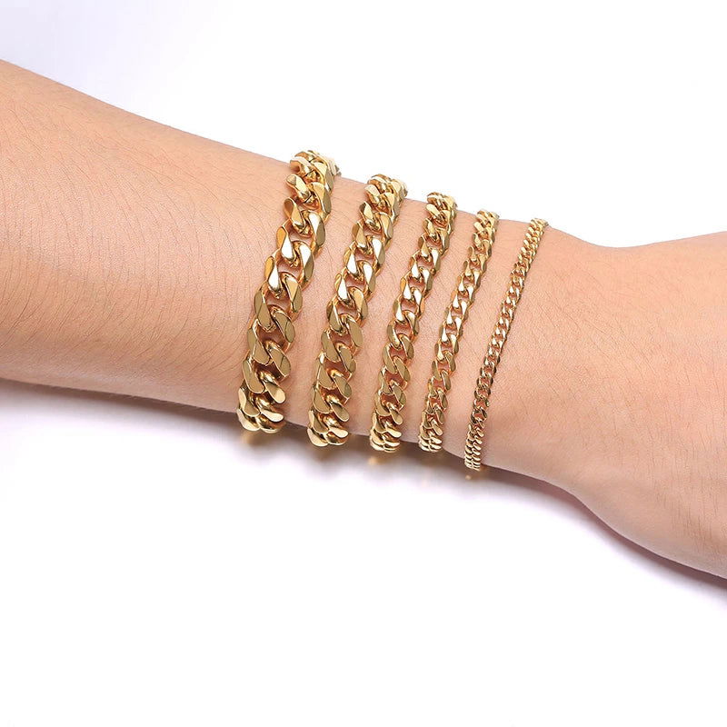 The EMESA HOME Chunky Miami Curb Chain Bracelet is a bold and stylish accessory designed for those who appreciate a statement piece of jewelry - Emesa Home