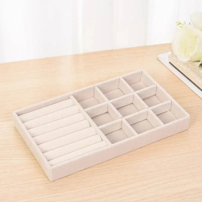 The EMESA HOME Jewelry Storage Box is designed for efficient organization and storage of various jewelry items. - EMESA HOME™
