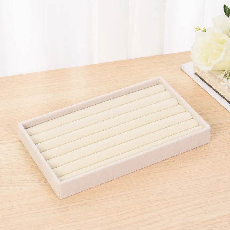 The EMESA HOME Jewelry Storage Box is designed for efficient organization and storage of various jewelry items. G